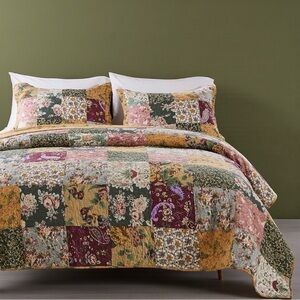 NEW Anthro Cotton Floral Reversible Patchwork Queen King Bedding Quilt Sham Set